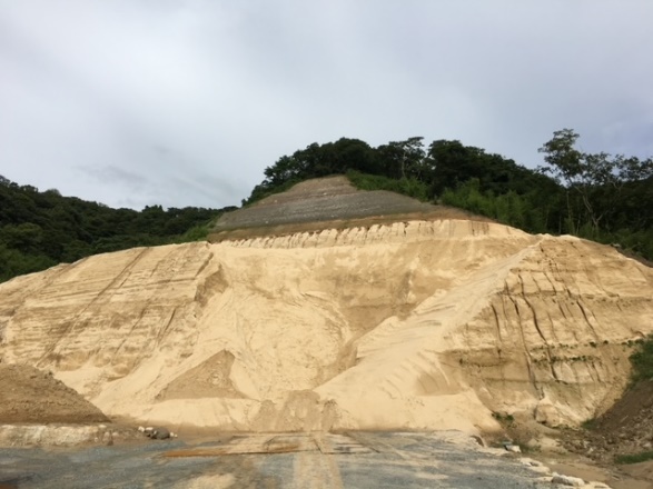 石見珪砂の採掘現場